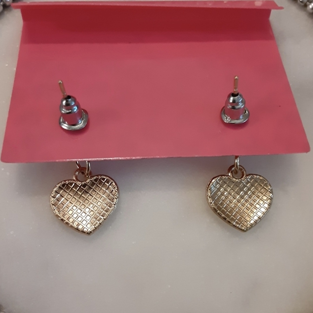 Dainty White Heart Rhinestone Crystal Earrings Love Valentine New - Picture 3 of 3